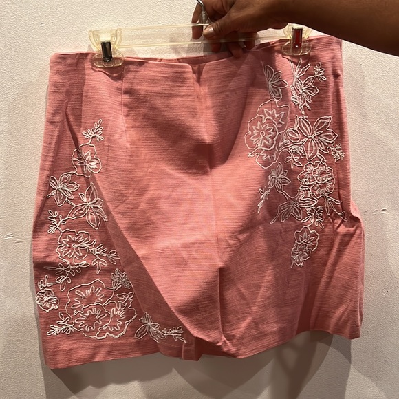 Womens skirt - Picture 2 of 2